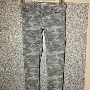 Levi’s size 7 regular